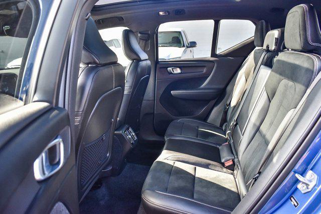 used 2019 Volvo XC40 car, priced at $21,995