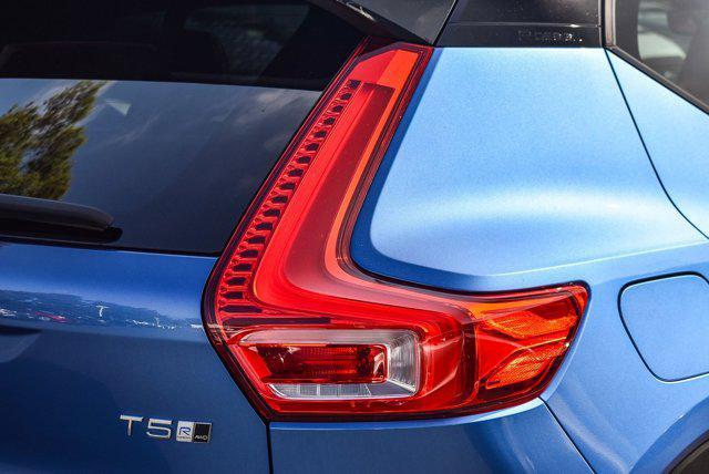 used 2019 Volvo XC40 car, priced at $21,995