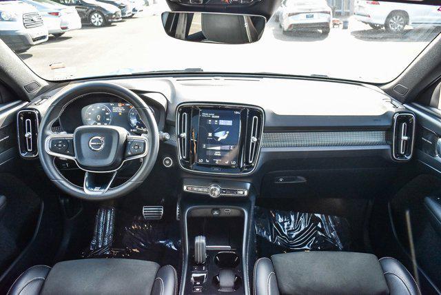 used 2019 Volvo XC40 car, priced at $21,995