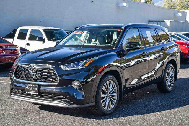 used 2022 Toyota Highlander car, priced at $40,995