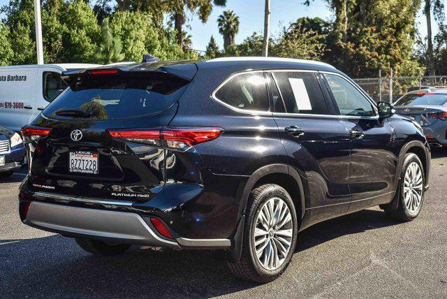 used 2022 Toyota Highlander car, priced at $40,995