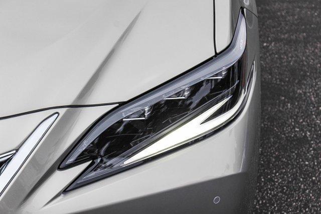 new 2024 Lexus ES 300h car, priced at $55,460