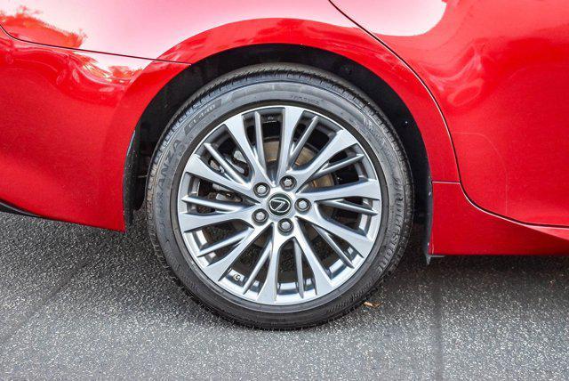 used 2013 Lexus ES 350 car, priced at $17,500