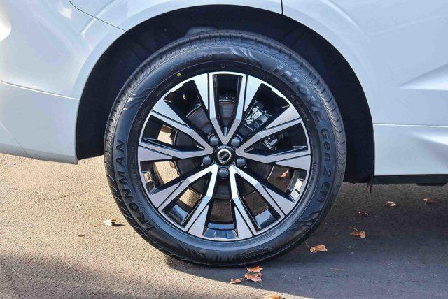 used 2023 Volvo XC60 car, priced at $26,995