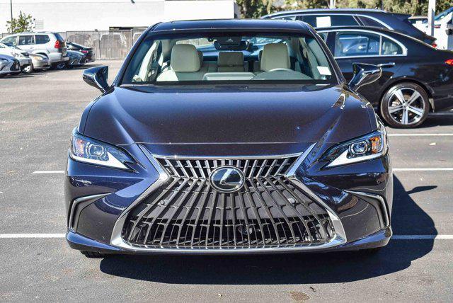 new 2025 Lexus ES 300h car, priced at $49,104