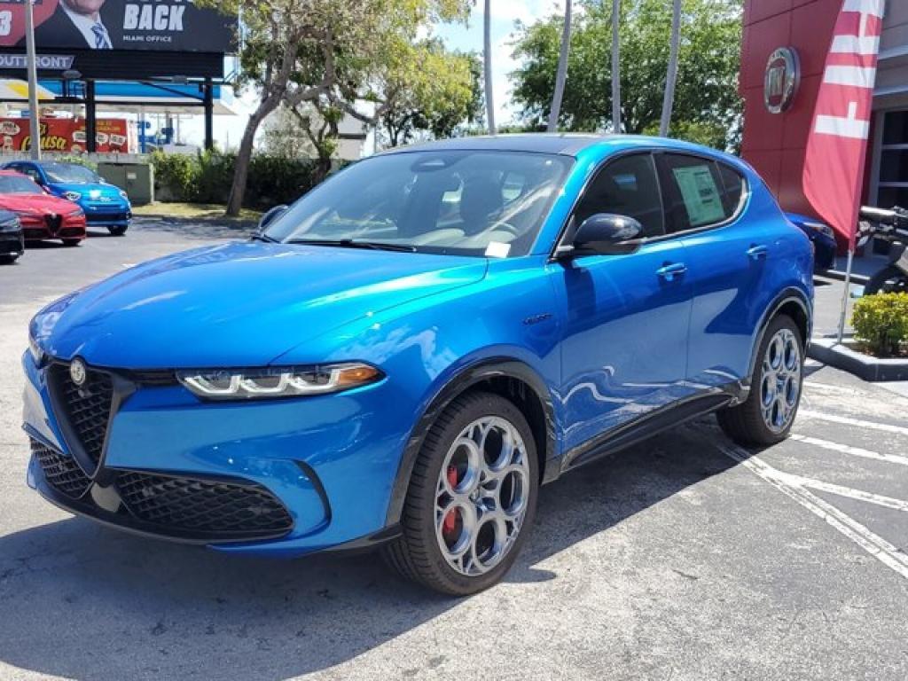 new 2024 Alfa Romeo Tonale car, priced at $57,800