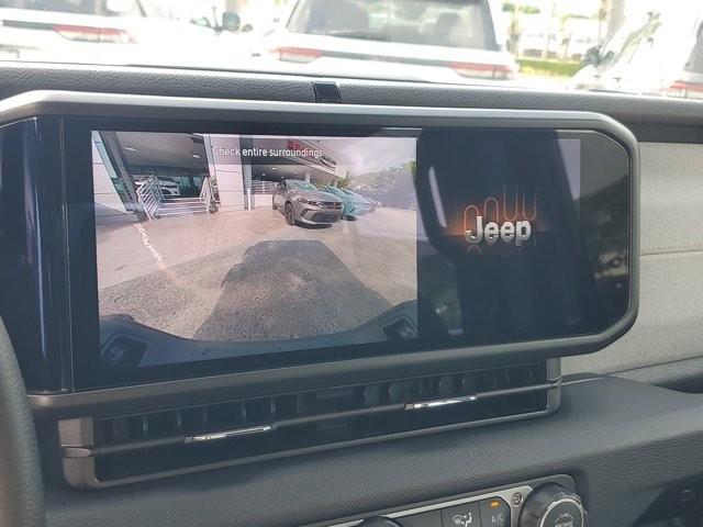 new 2025 Jeep Gladiator car, priced at $42,385