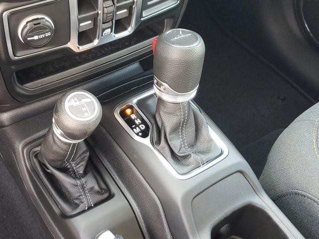 new 2025 Jeep Gladiator car, priced at $42,385