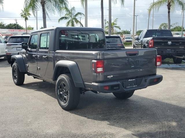 new 2025 Jeep Gladiator car, priced at $42,385