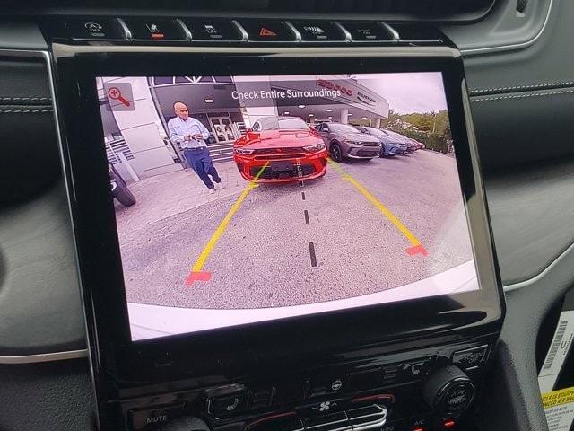 new 2025 Jeep Grand Cherokee car, priced at $47,690