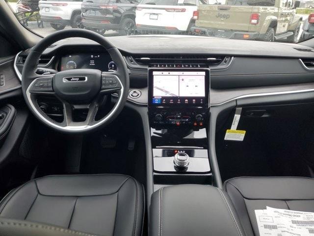 new 2025 Jeep Grand Cherokee car, priced at $47,690