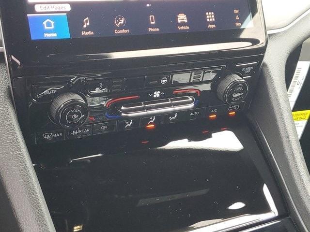 new 2025 Jeep Grand Cherokee car, priced at $47,690