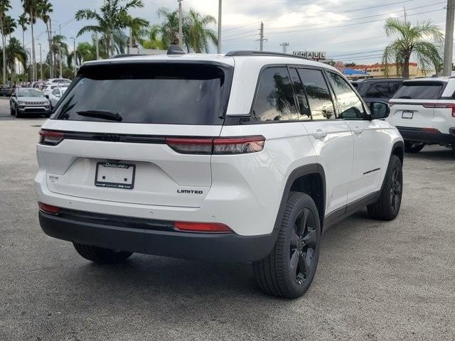 new 2025 Jeep Grand Cherokee car, priced at $47,690