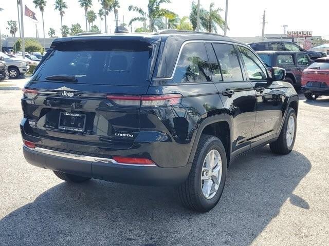 new 2025 Jeep Grand Cherokee car, priced at $40,049
