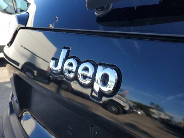 used 2019 Jeep Cherokee car, priced at $16,795