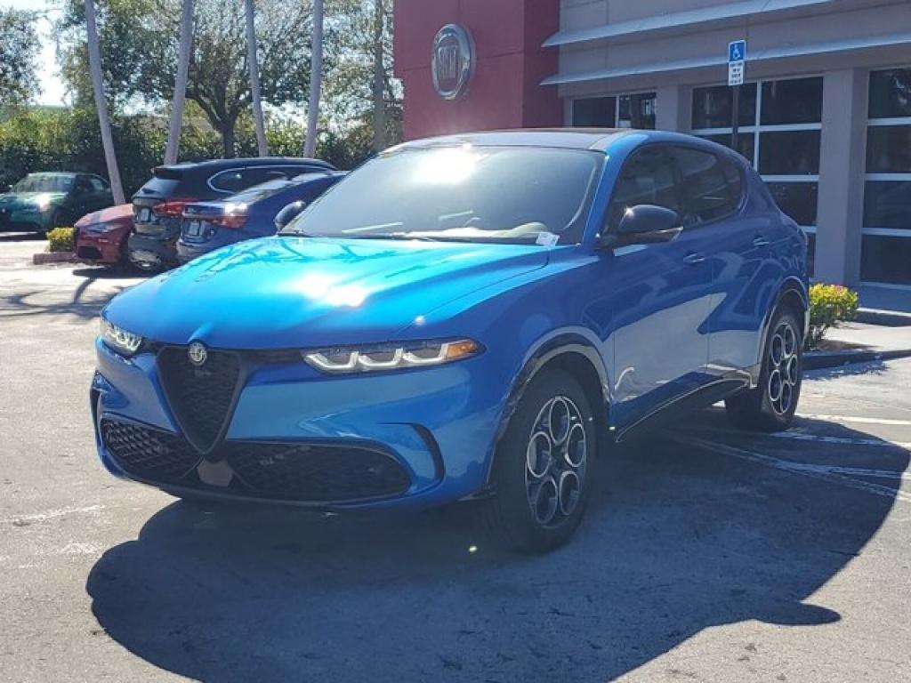 new 2025 Alfa Romeo Tonale car, priced at $54,125