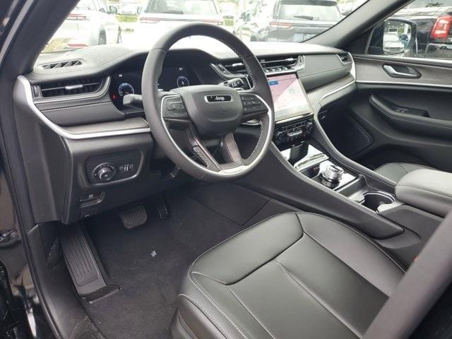 new 2025 Jeep Grand Cherokee car, priced at $50,735