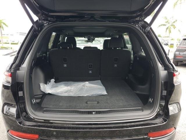 new 2025 Jeep Grand Cherokee car, priced at $50,735