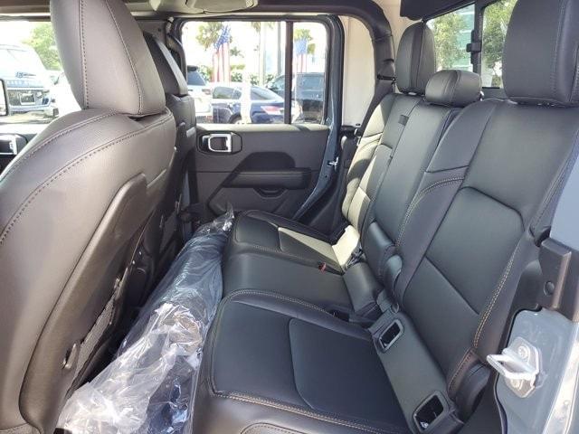 new 2025 Jeep Gladiator car, priced at $49,240