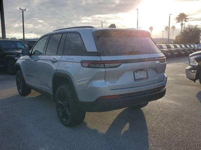 new 2024 Jeep Grand Cherokee car, priced at $42,612