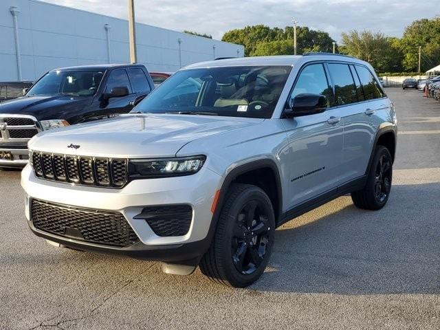 new 2024 Jeep Grand Cherokee car, priced at $42,612