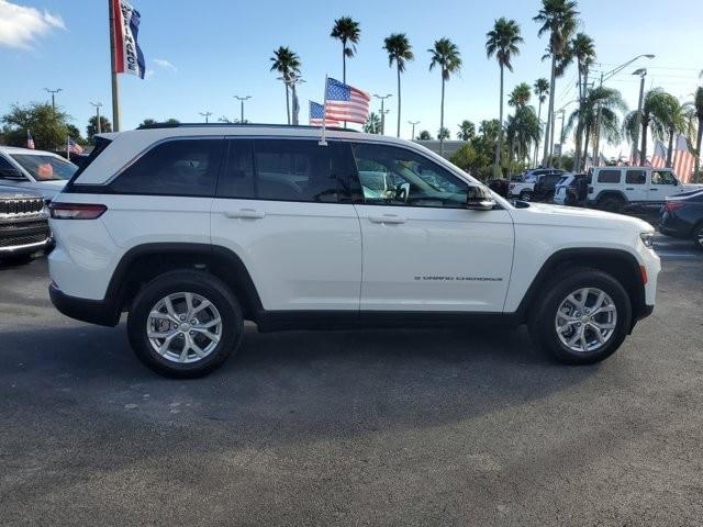 used 2023 Jeep Grand Cherokee car, priced at $34,490