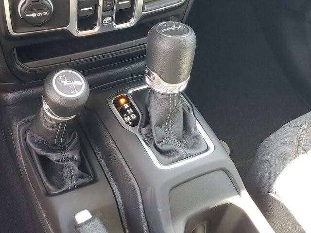 new 2025 Jeep Gladiator car, priced at $43,434