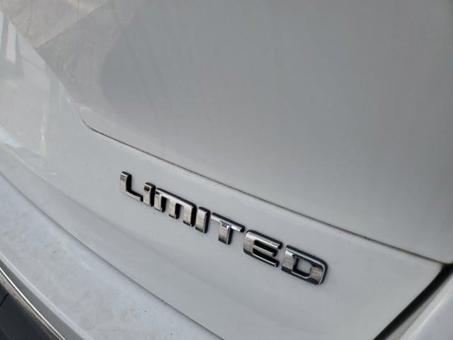 used 2021 Jeep Grand Cherokee L car, priced at $28,995