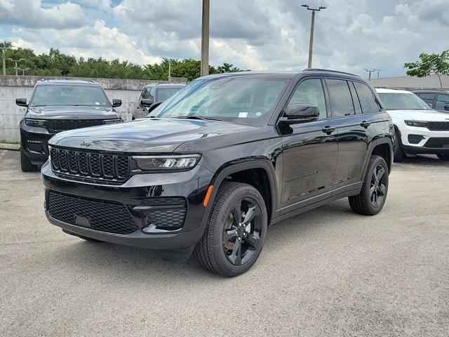 new 2024 Jeep Grand Cherokee car, priced at $43,112