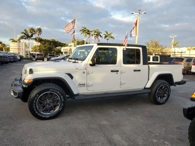 used 2022 Jeep Gladiator car, priced at $32,995