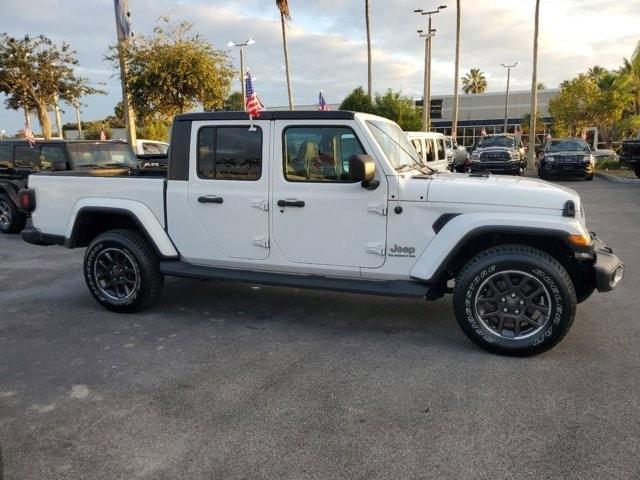 used 2022 Jeep Gladiator car, priced at $32,995