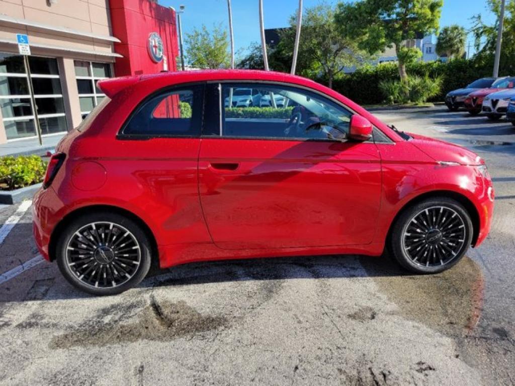 new 2024 FIAT 500e car, priced at $34,095