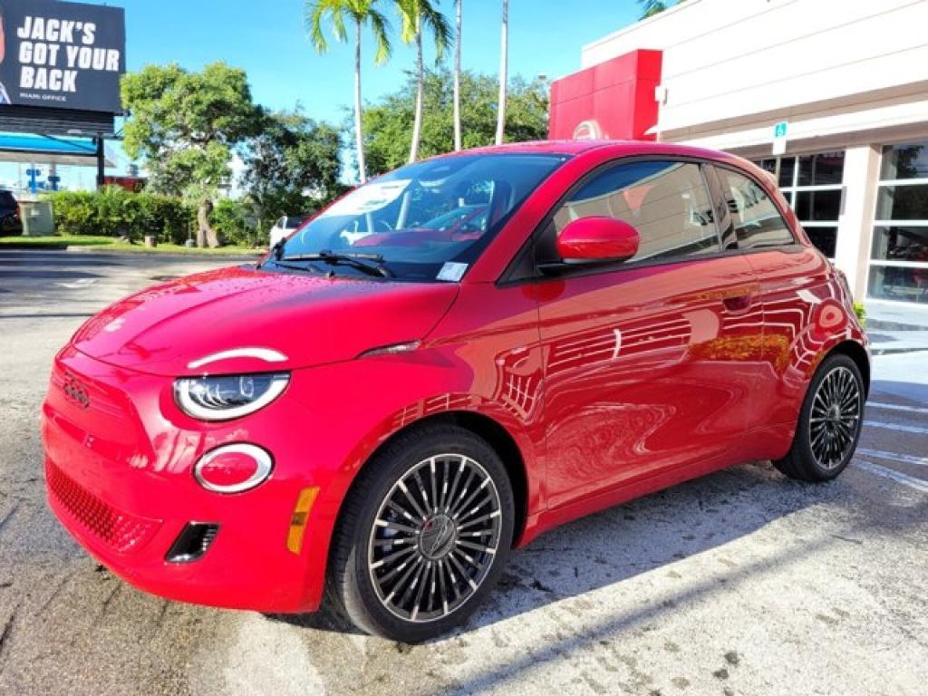 new 2024 FIAT 500e car, priced at $34,095