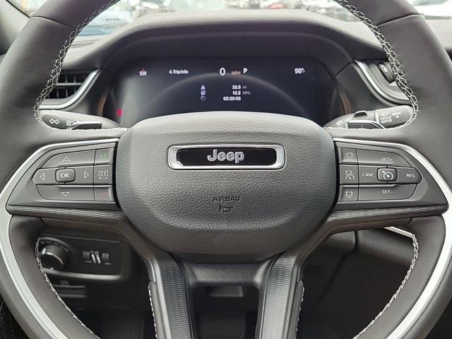 new 2024 Jeep Grand Cherokee car, priced at $42,950