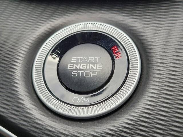 new 2024 Jeep Grand Cherokee car, priced at $43,950