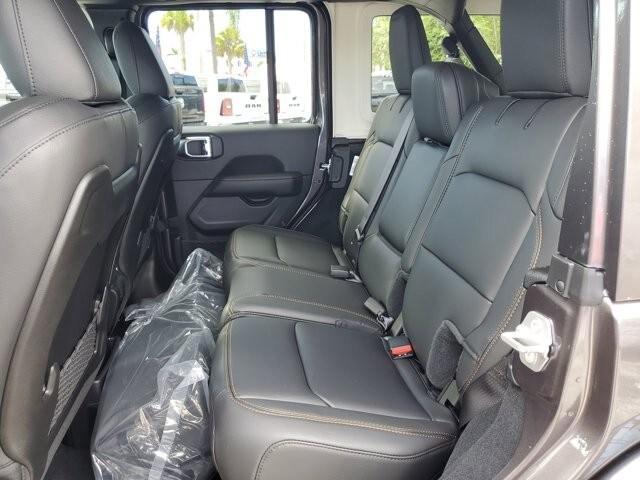 new 2025 Jeep Wrangler car, priced at $52,592