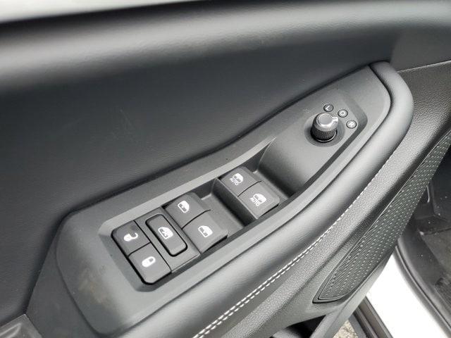 new 2025 Jeep Grand Cherokee L car, priced at $50,240