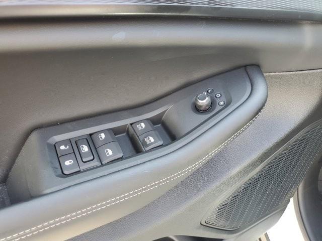 new 2025 Jeep Grand Cherokee car, priced at $40,571