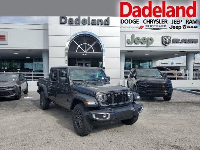 new 2025 Jeep Gladiator car, priced at $43,434