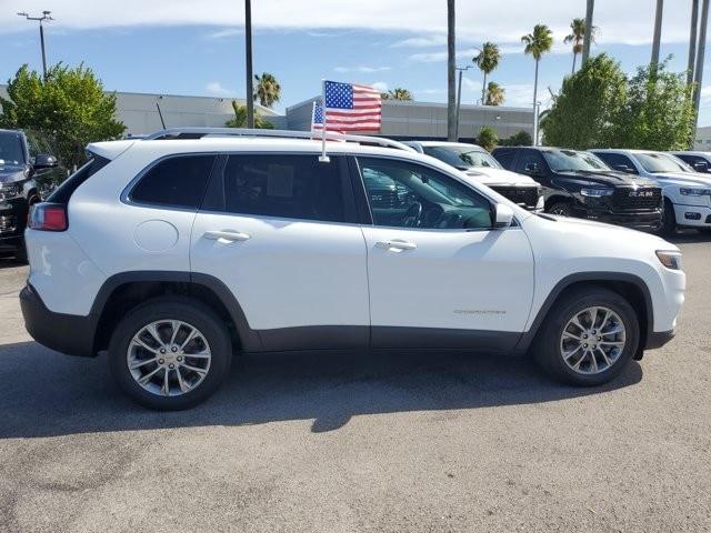 used 2021 Jeep Cherokee car, priced at $18,995