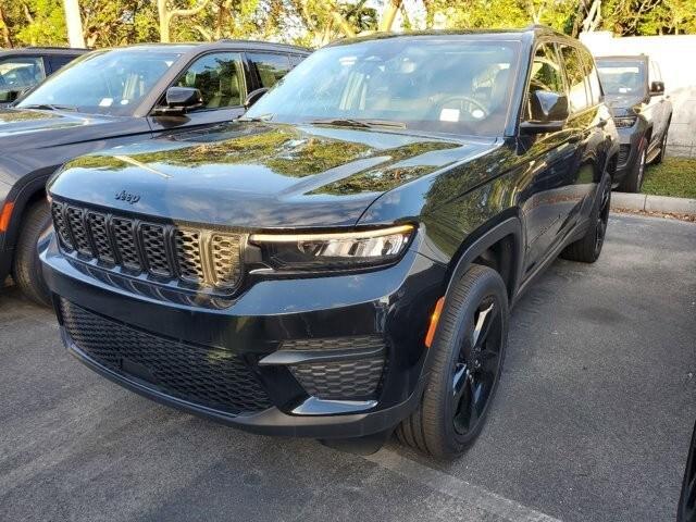 new 2024 Jeep Grand Cherokee car, priced at $43,112