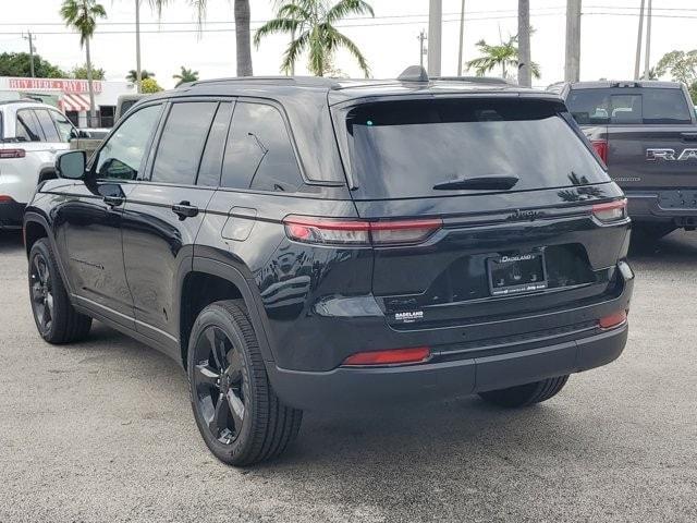 new 2025 Jeep Grand Cherokee car, priced at $44,871