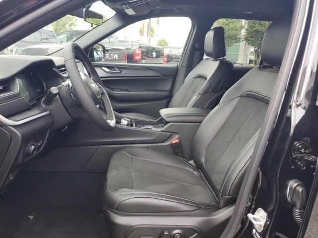 new 2025 Jeep Grand Cherokee car, priced at $44,871