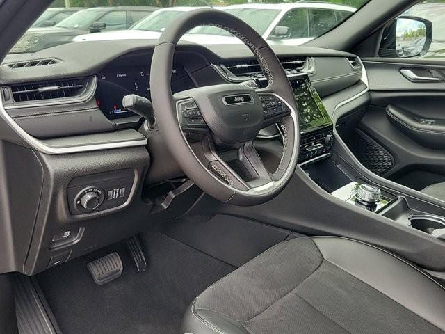 new 2024 Jeep Grand Cherokee car, priced at $43,450