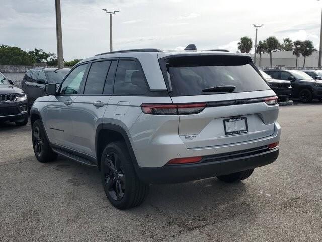 new 2024 Jeep Grand Cherokee car, priced at $38,040