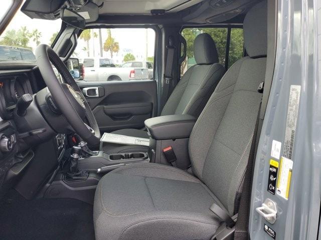 new 2025 Jeep Gladiator car, priced at $43,434