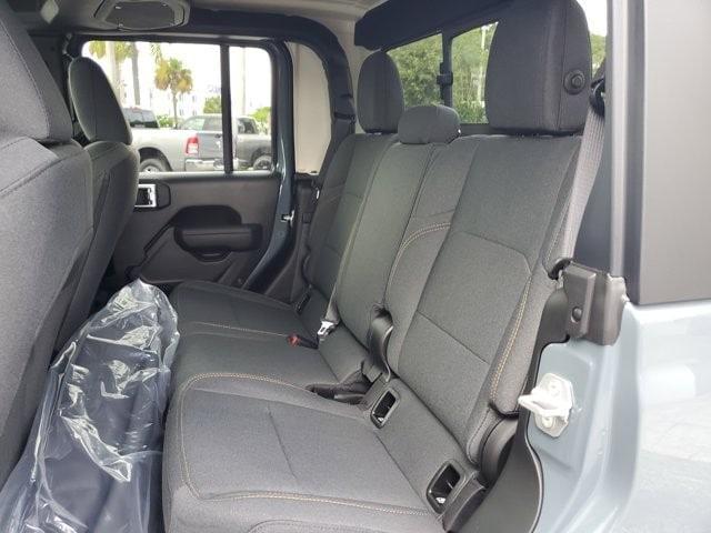 new 2025 Jeep Gladiator car, priced at $43,434