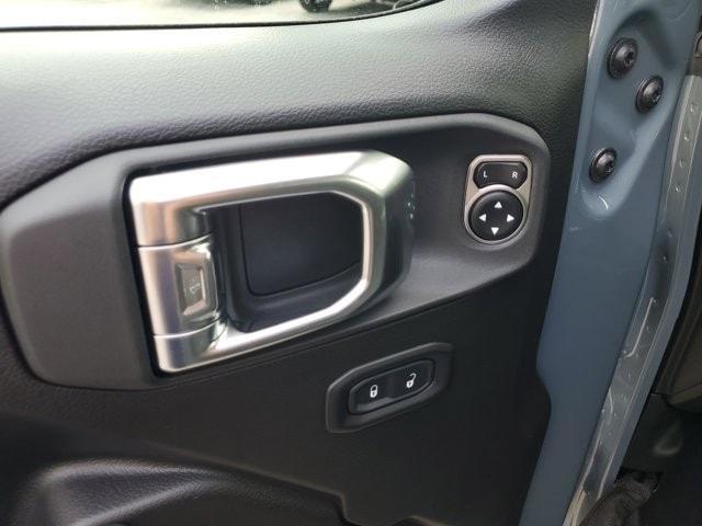 new 2025 Jeep Gladiator car, priced at $43,434