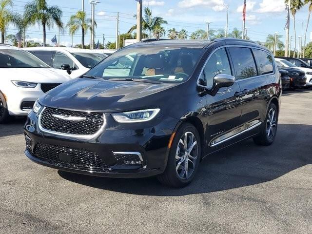 new 2025 Chrysler Pacifica car, priced at $57,125