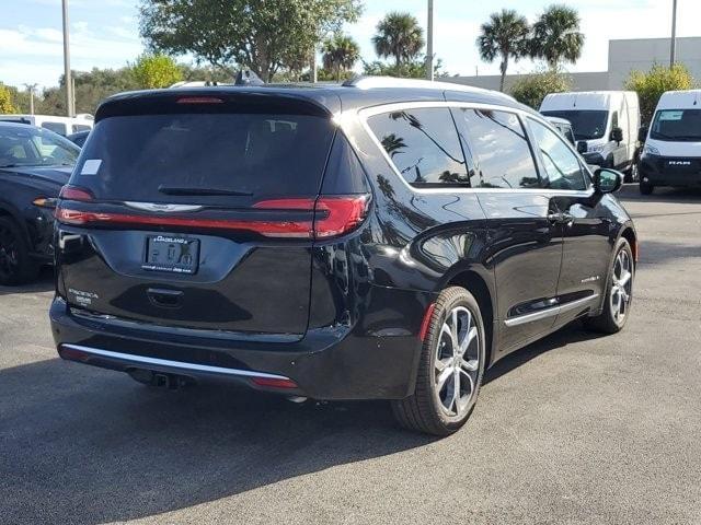 new 2025 Chrysler Pacifica car, priced at $54,469